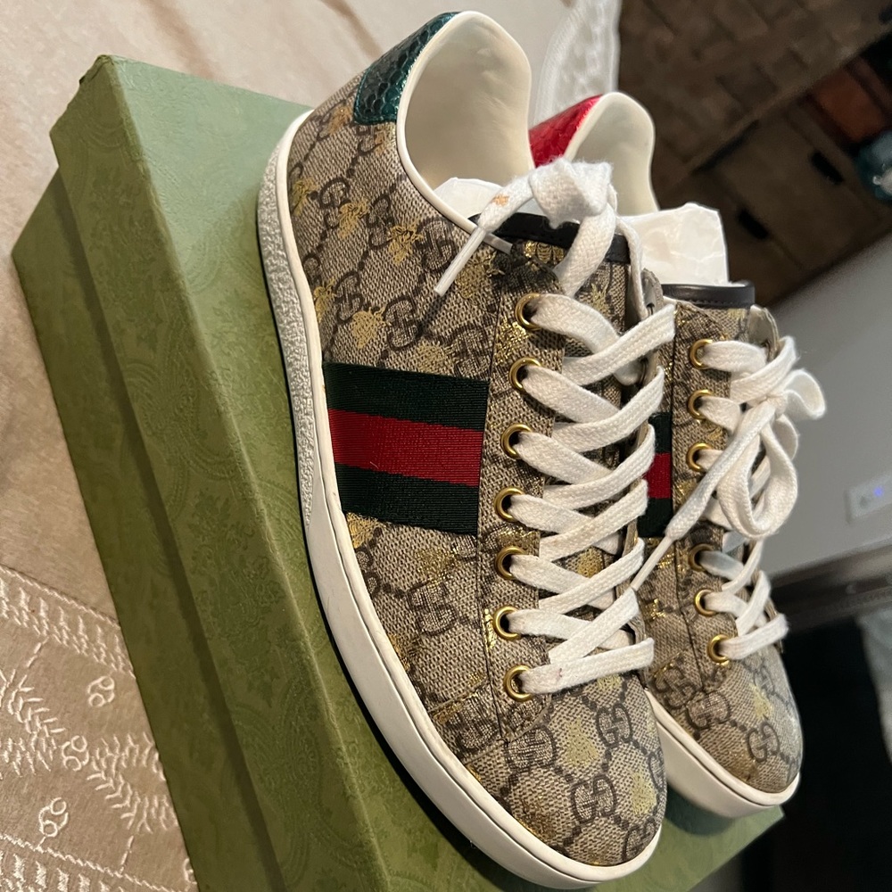 Gucci shoes